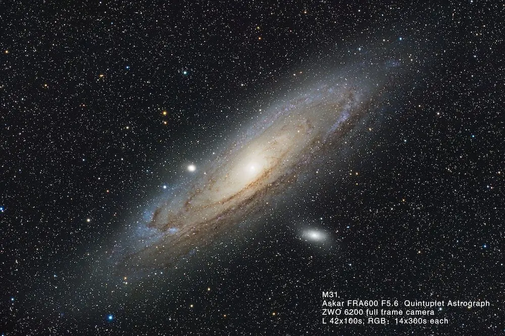 Askar FRA600 f5.6 APO Quintupl - Photograph Ed recension och pris